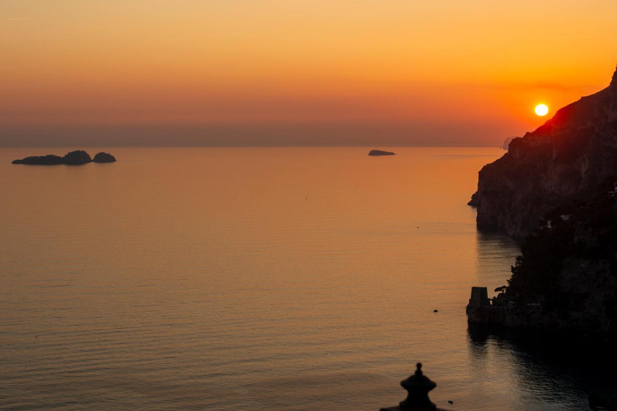 Apartament Aria Di Mare,Near Elevator, Few Steps, Parking, Garden Positano Zewnętrze zdjęcie